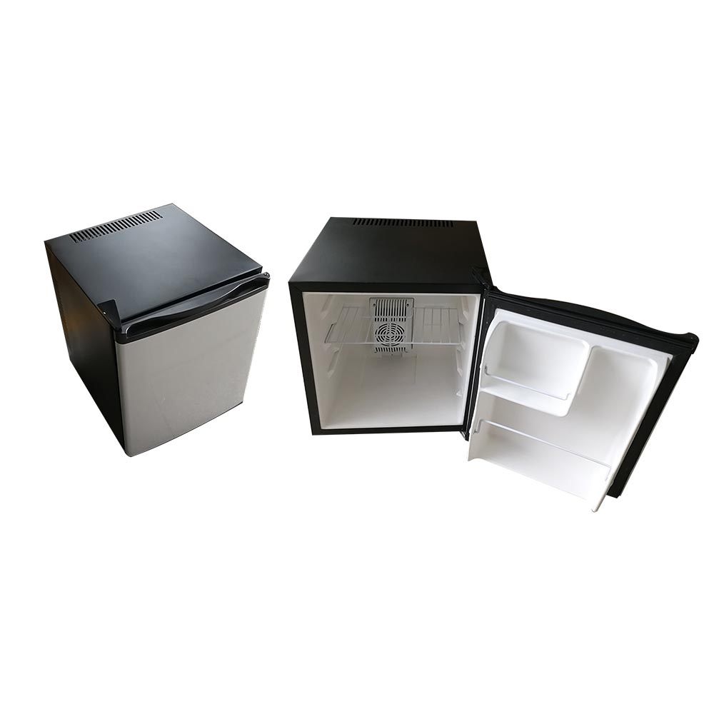 Refrigerator for bus