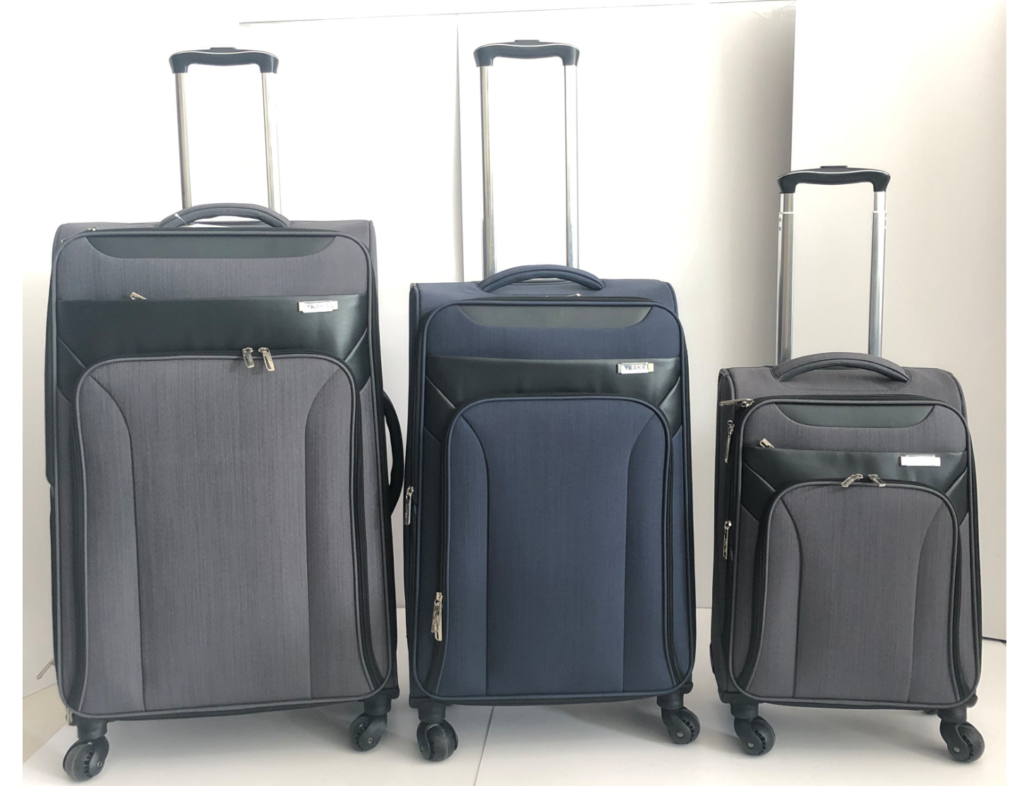 Light weight luggage set