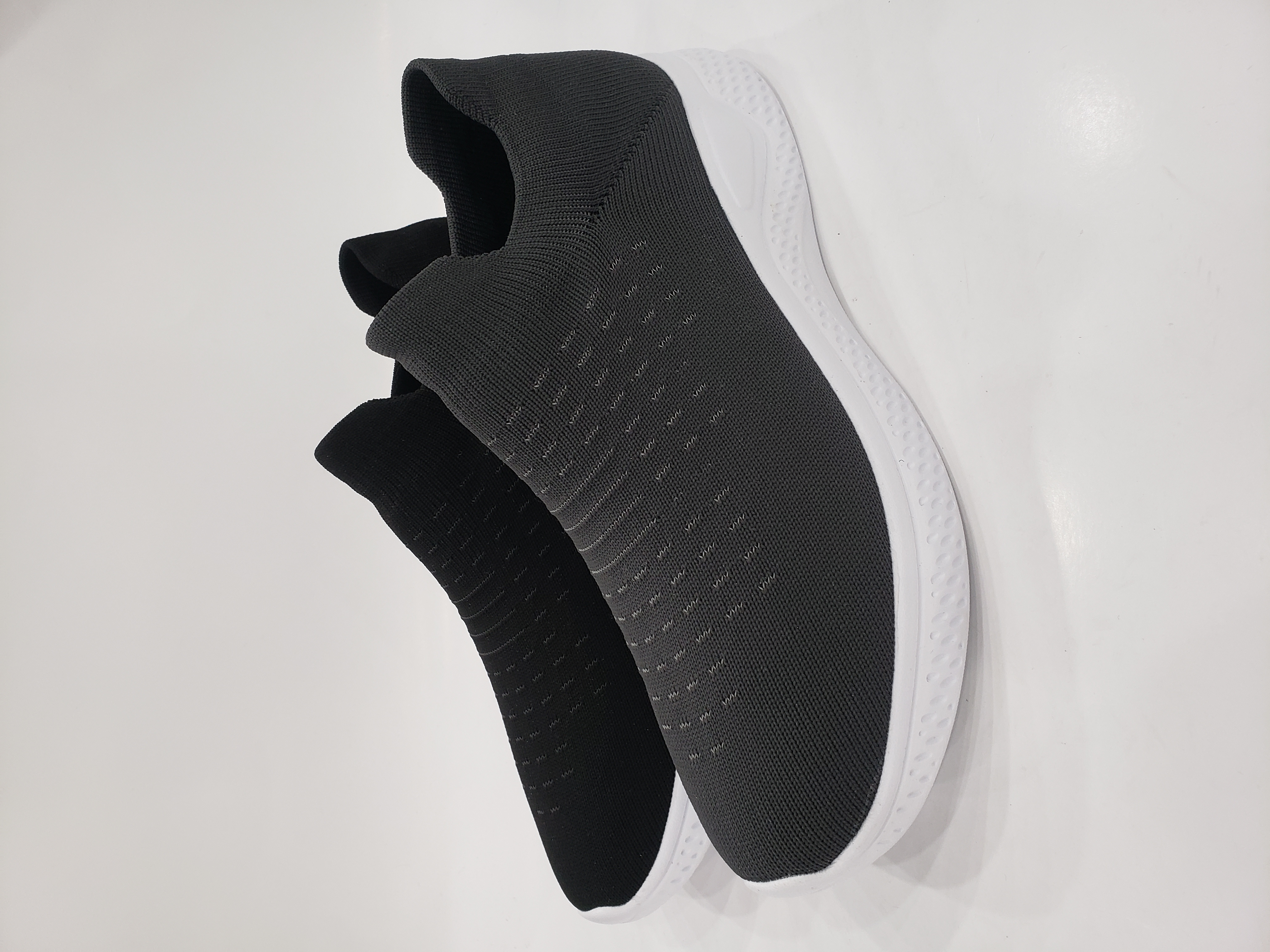 Sport shoes