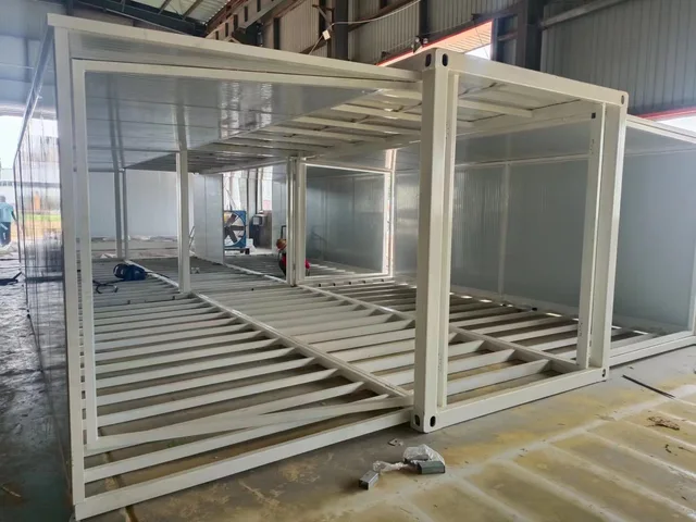 Expandable Container Office with Prefabricated Modular Structure for Construction Sites, Remote Projects, Temporary Offices and Mobile Workspaces