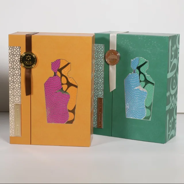 Custom Logo Perfume Packaging Box Flip-Top Paper Box with EVA Insert