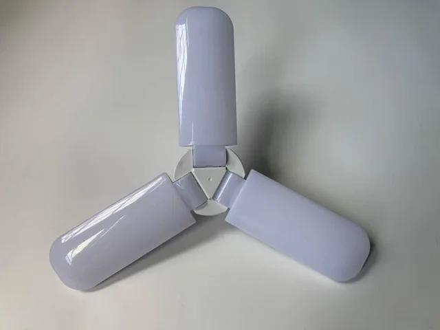 LED Three Leaf lamp