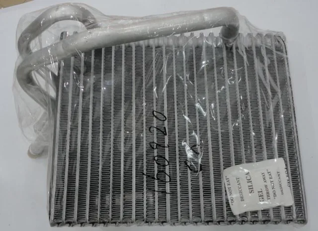 Air conditioning evaporator