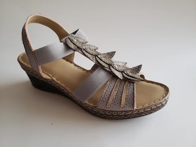 Lady sandals