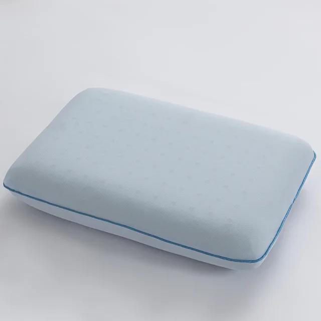 Cooling touch foam pillow