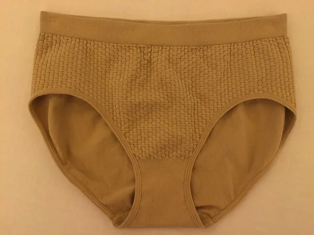 Seamless women's Briefs