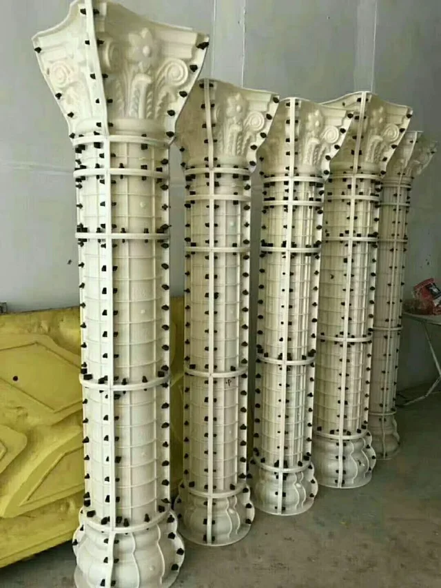 Plastic roman pillar mold