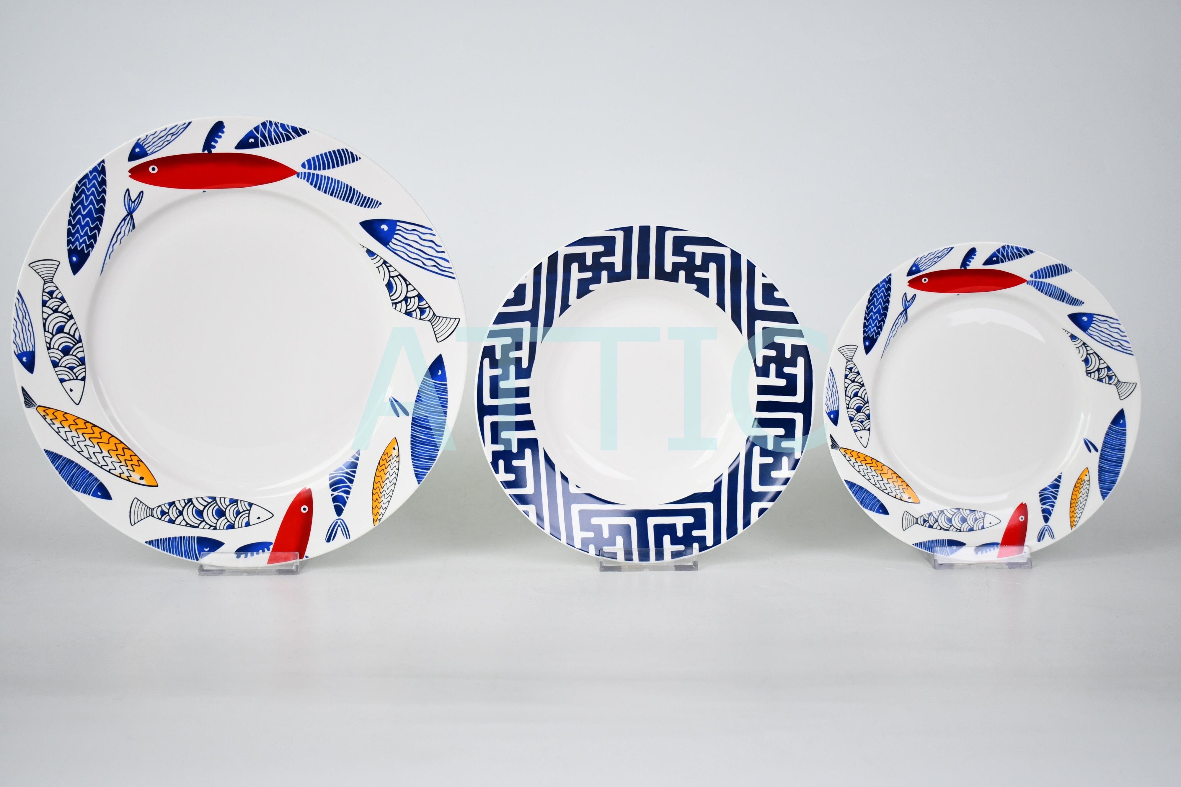 Porcelain dinner set