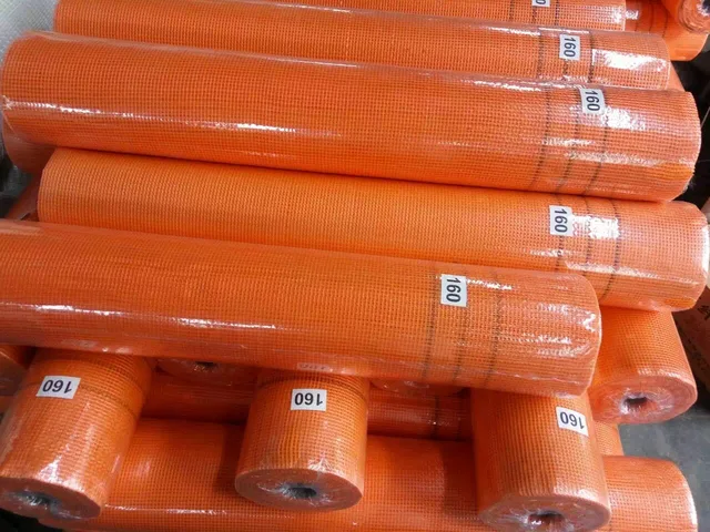Alkaline resistant fiberglass mesh