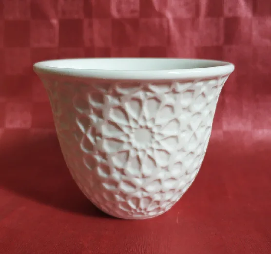 80CC daily-use porcelain cawa cup with embossment