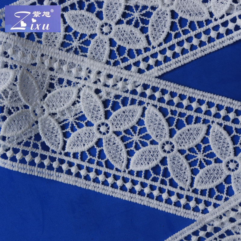 Water soluble flower lace embroidery