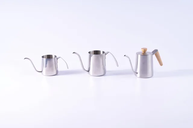 Stainless steel pour-over coffee brewer