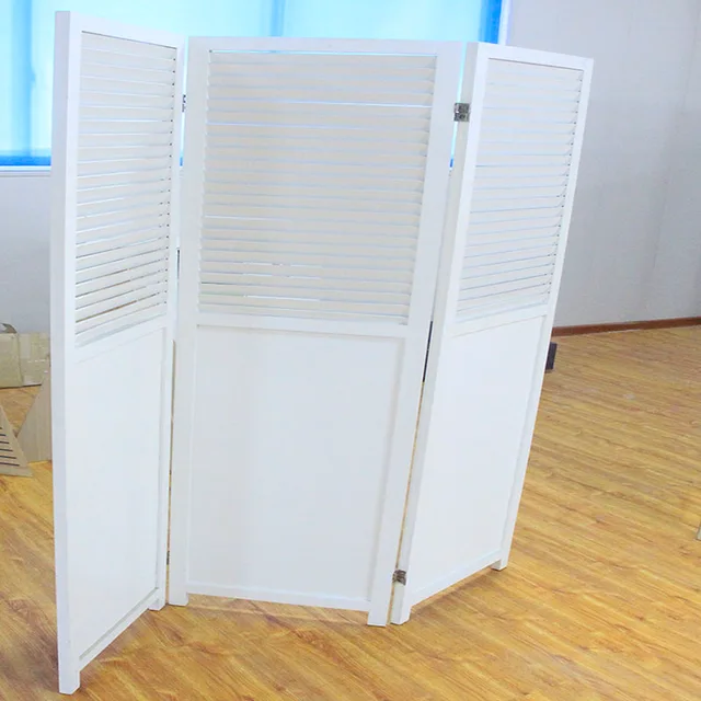 Wooden screen
