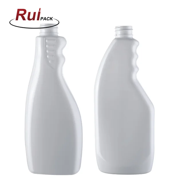 Plastic sprayer bottle