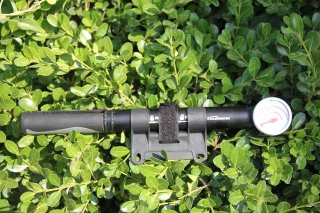 Bicycle pump