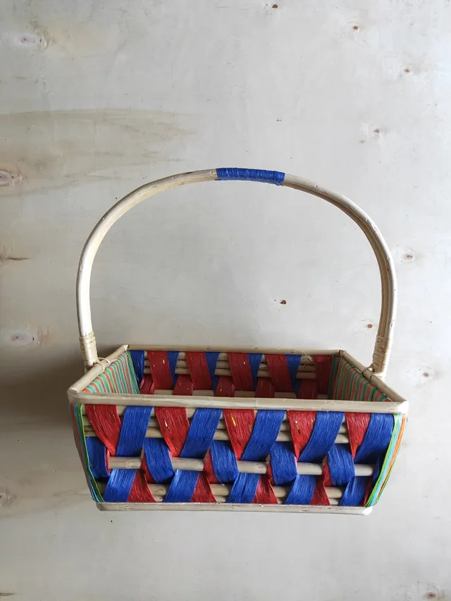 Hand weaving fruit basket