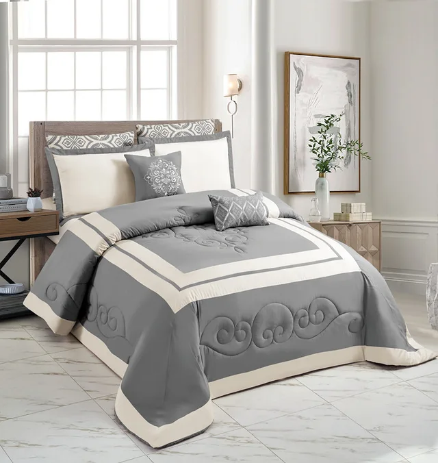 Factory direct sale customized high quality down alternative microfiber comforter