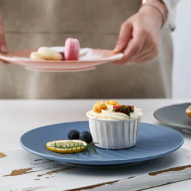 Emboss dinner set