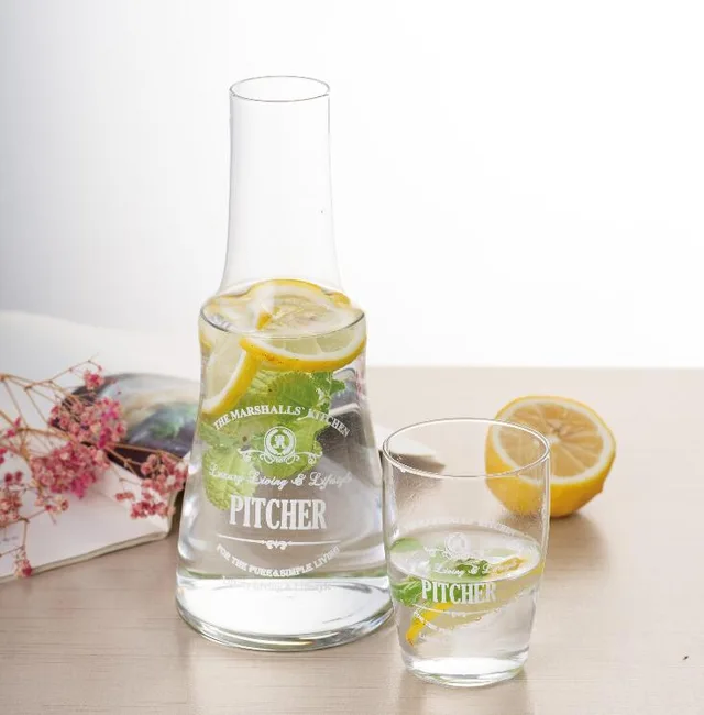 Glass carafe set