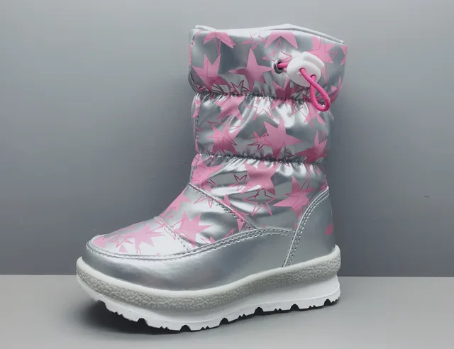 Snow boots
