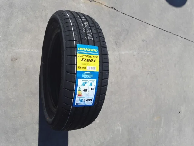 Passenger car tires