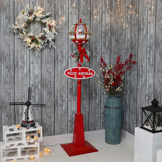 Redhouse christmas streetlamp