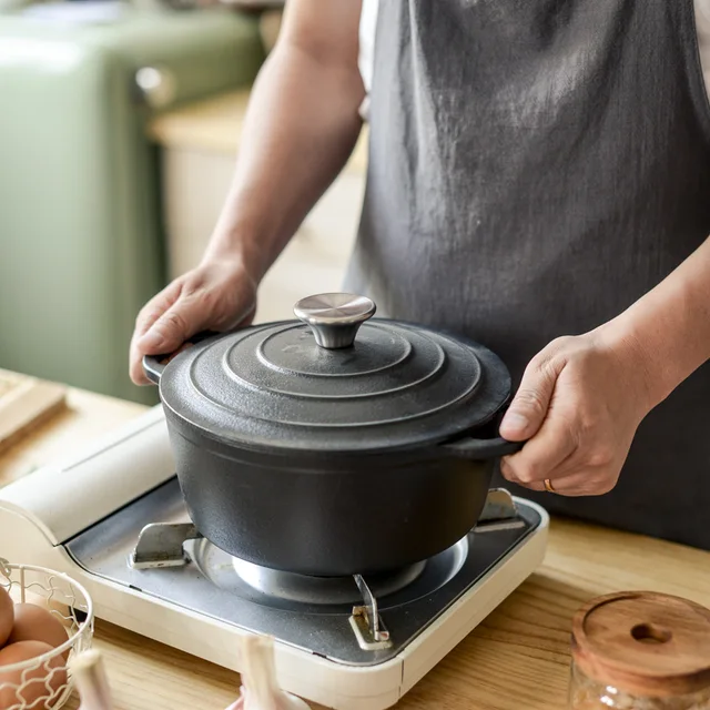 Enamel cast iron casserole, cast iron pot