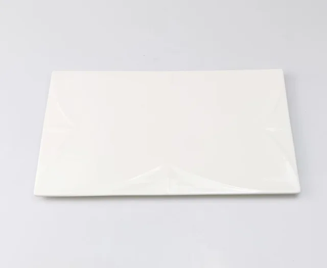 Ceramic plate