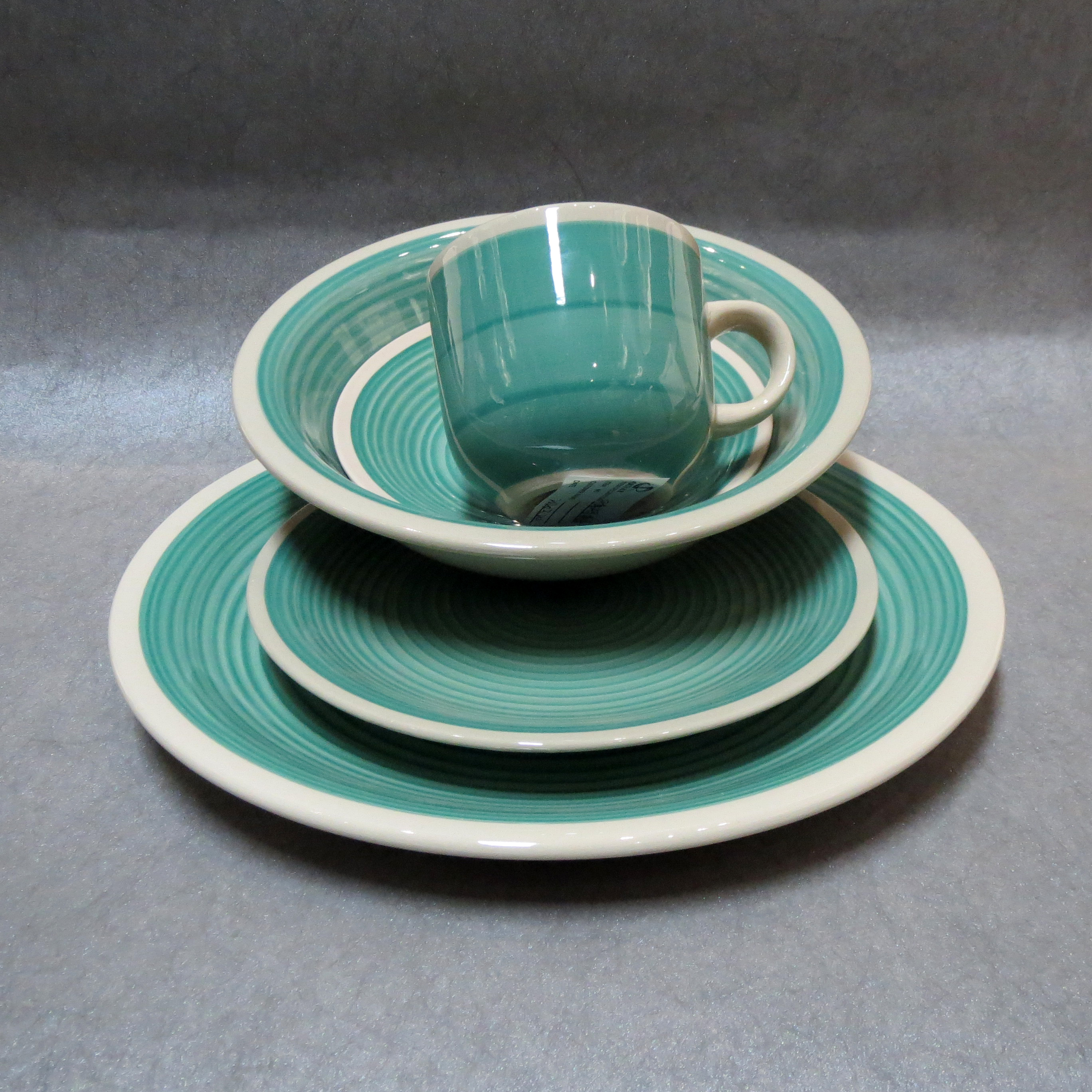 Porcelain tableware