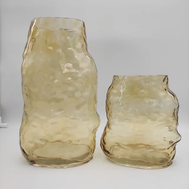 Glass vase