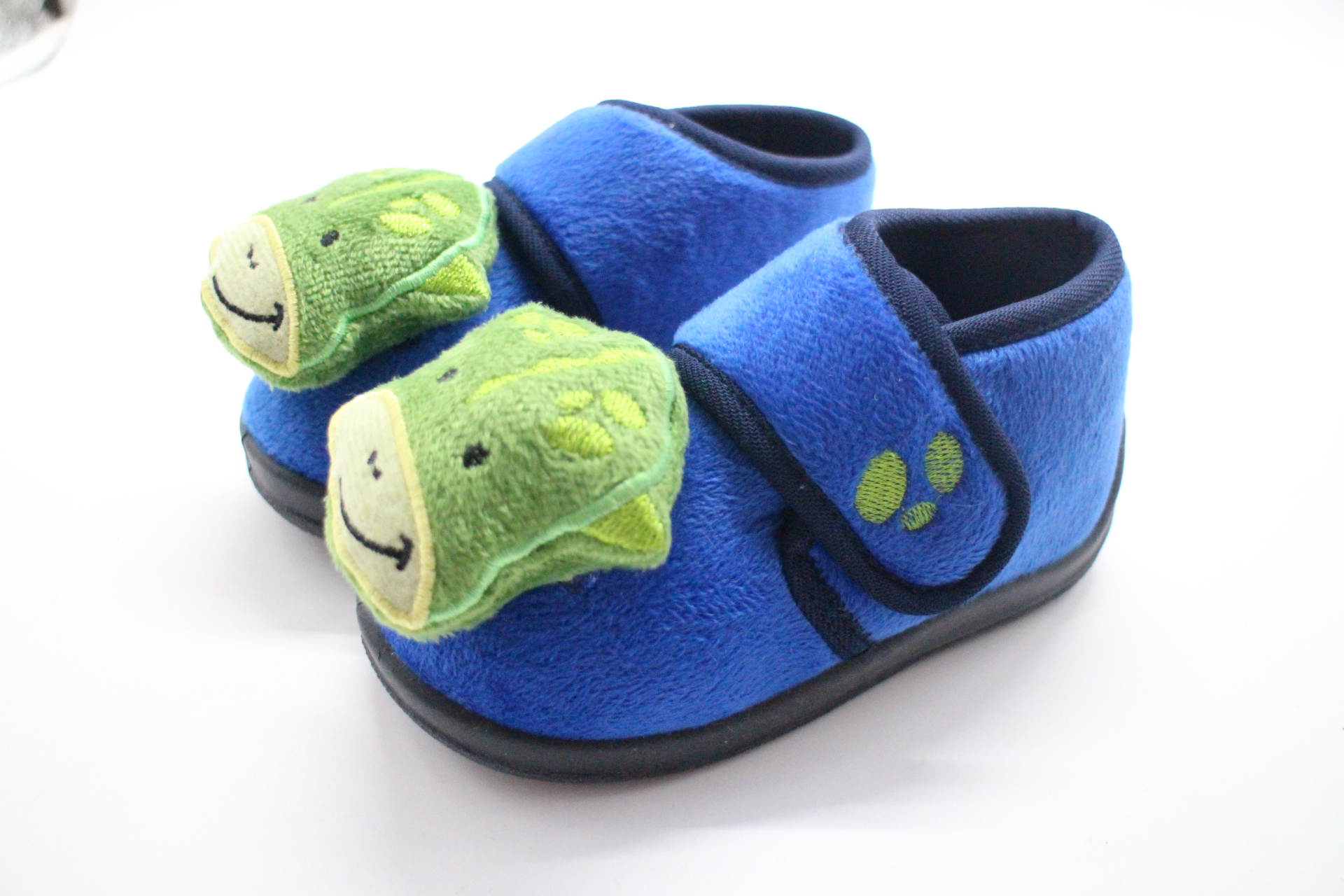 Indoor shoes injected shoes for kids
