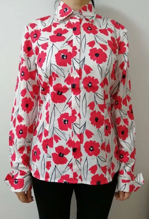 Women woven printed shirt，ladies shirt , women blouses, satin printed, printed shirt, casual shirt,