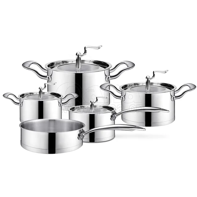QANA right-angle cookware set