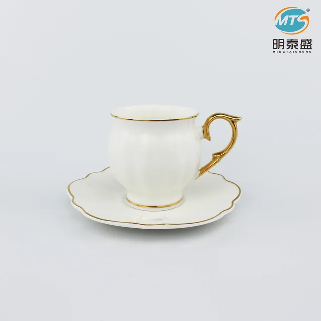 Ceramic cup&saucer