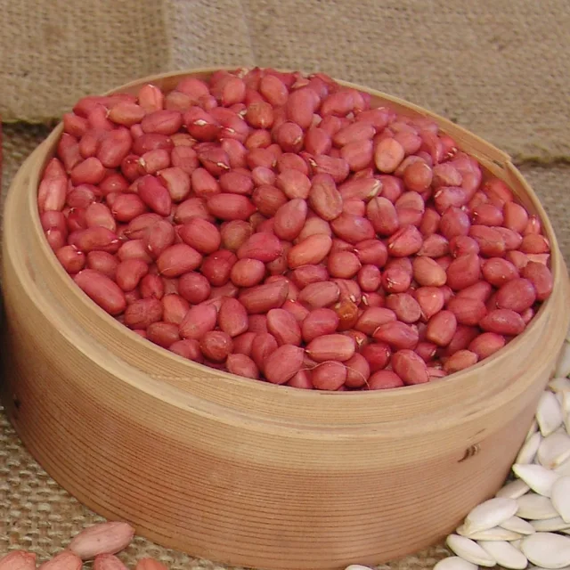 Red skin peanuts