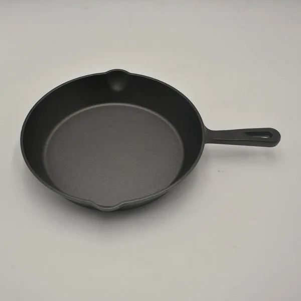 Cast iron frying pan