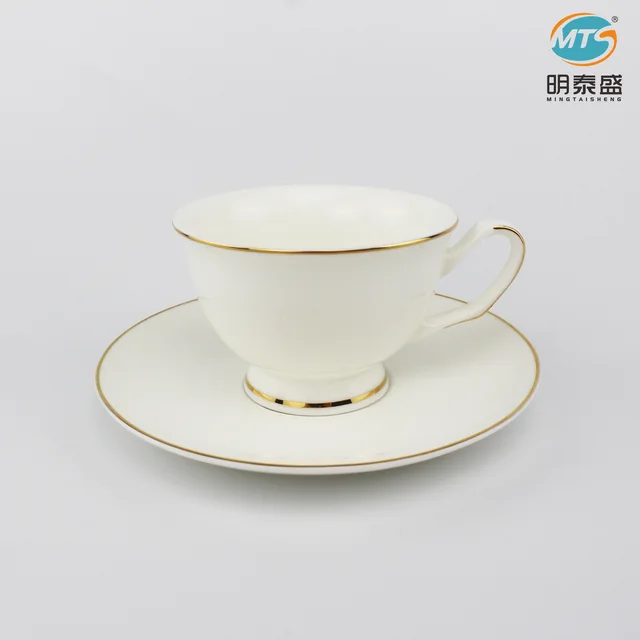 Ceramic cup&saucer