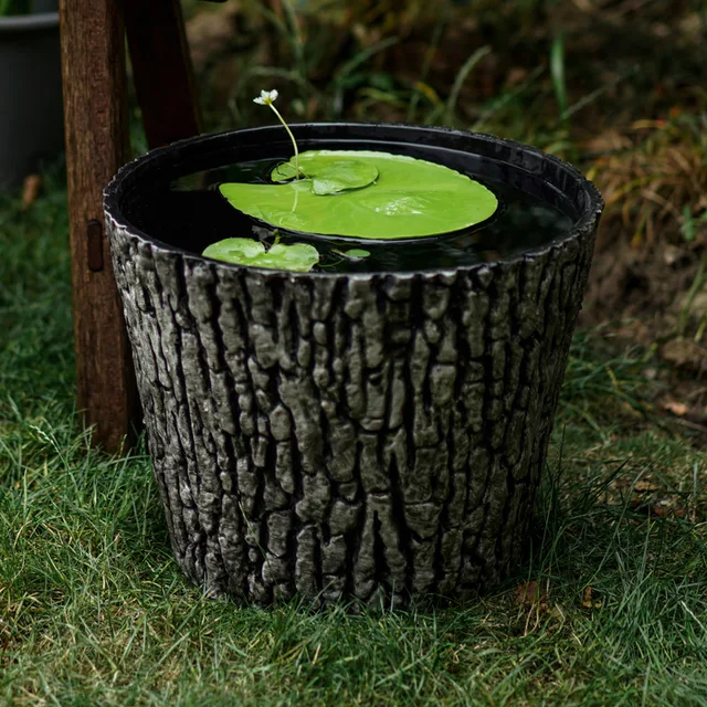 Plastic planter