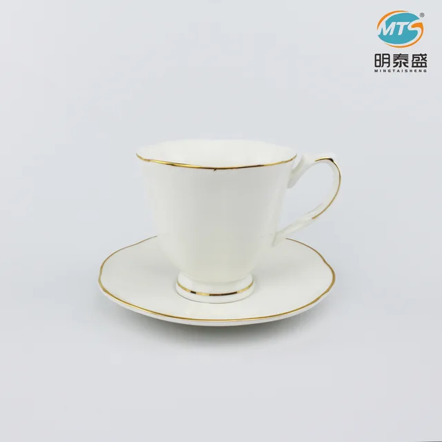 Ceramic cup&saucer