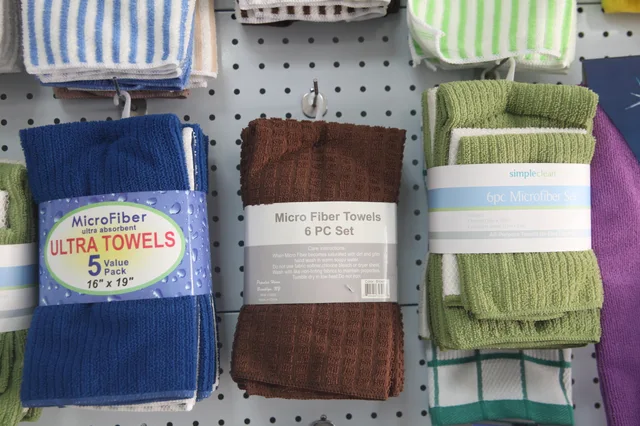 Auto cleaning mop