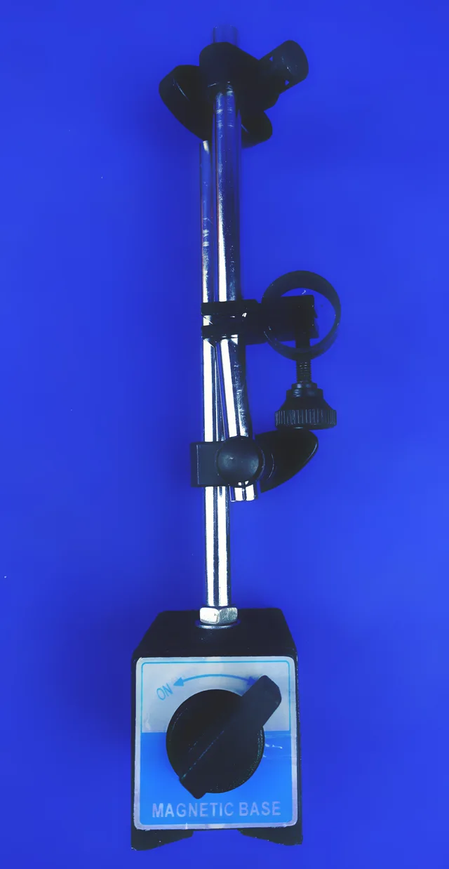 Magnetic base