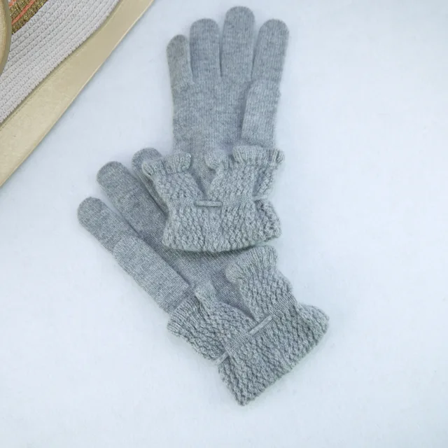 Cashmere gloves