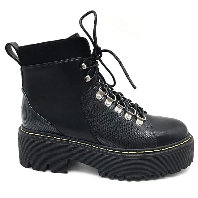 Women‘s Pu Boots