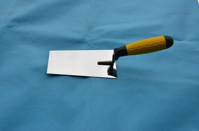 Bricklaying trowel