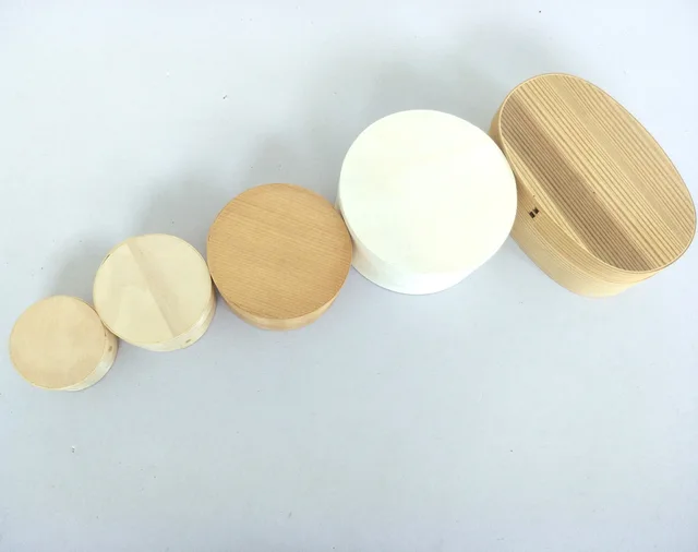 Mini wooden cylindrical box