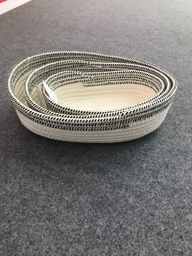 Storage basket