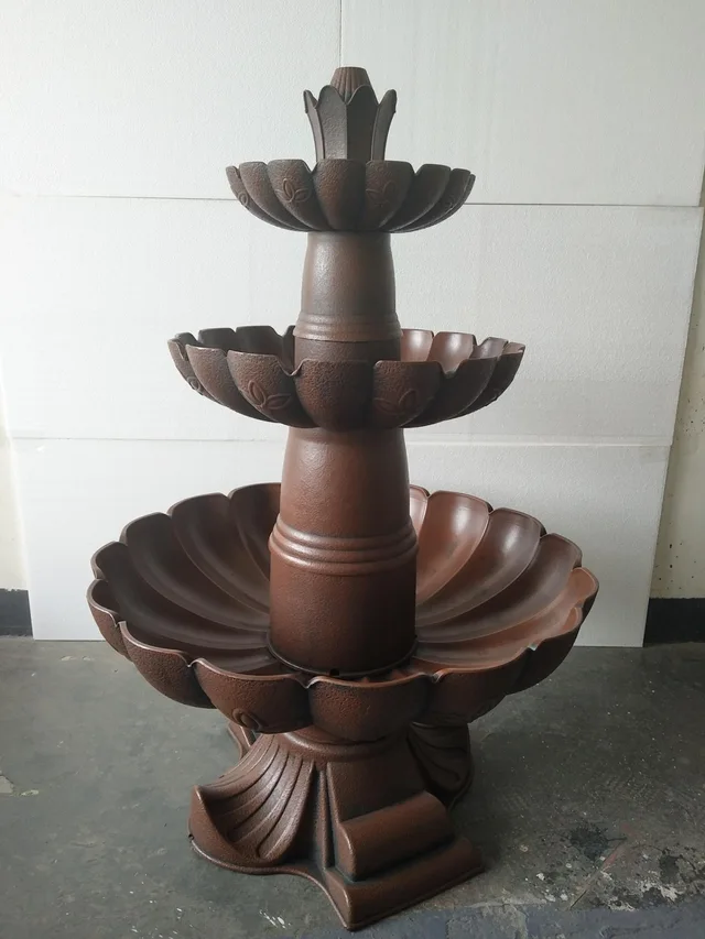 3-Tier Plastic Fountain