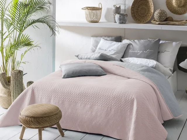 Polyester embossed bedspreads