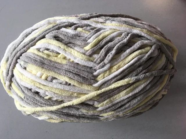 Chenille yarn