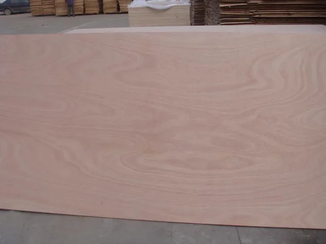 Furniture grade commercial plywood